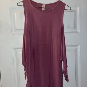 Rose Shoulder Cutout Shirt size S